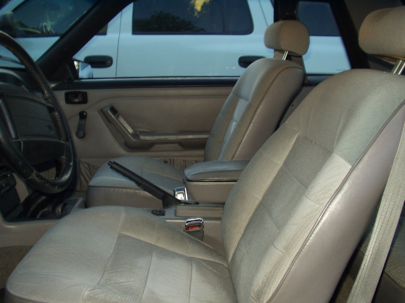 1992 Ford Mustang LX Driver's Seat 2